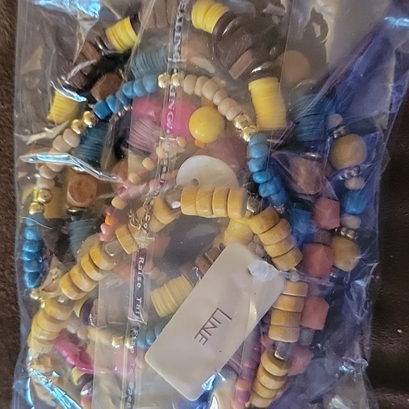 🥳🥳 Lined Stacked Bracelet - Picture 7 of 7